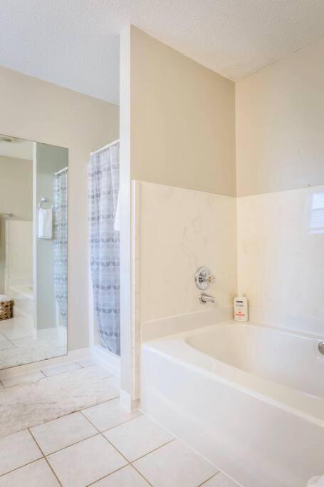 Life'S A Breeze - Updated 3Br 5Min To Pcola Beach Gulf Breeze Luaran gambar