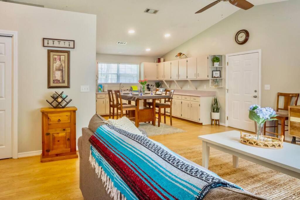 Life'S A Breeze - Updated 3Br 5Min To Pcola Beach Gulf Breeze Luaran gambar